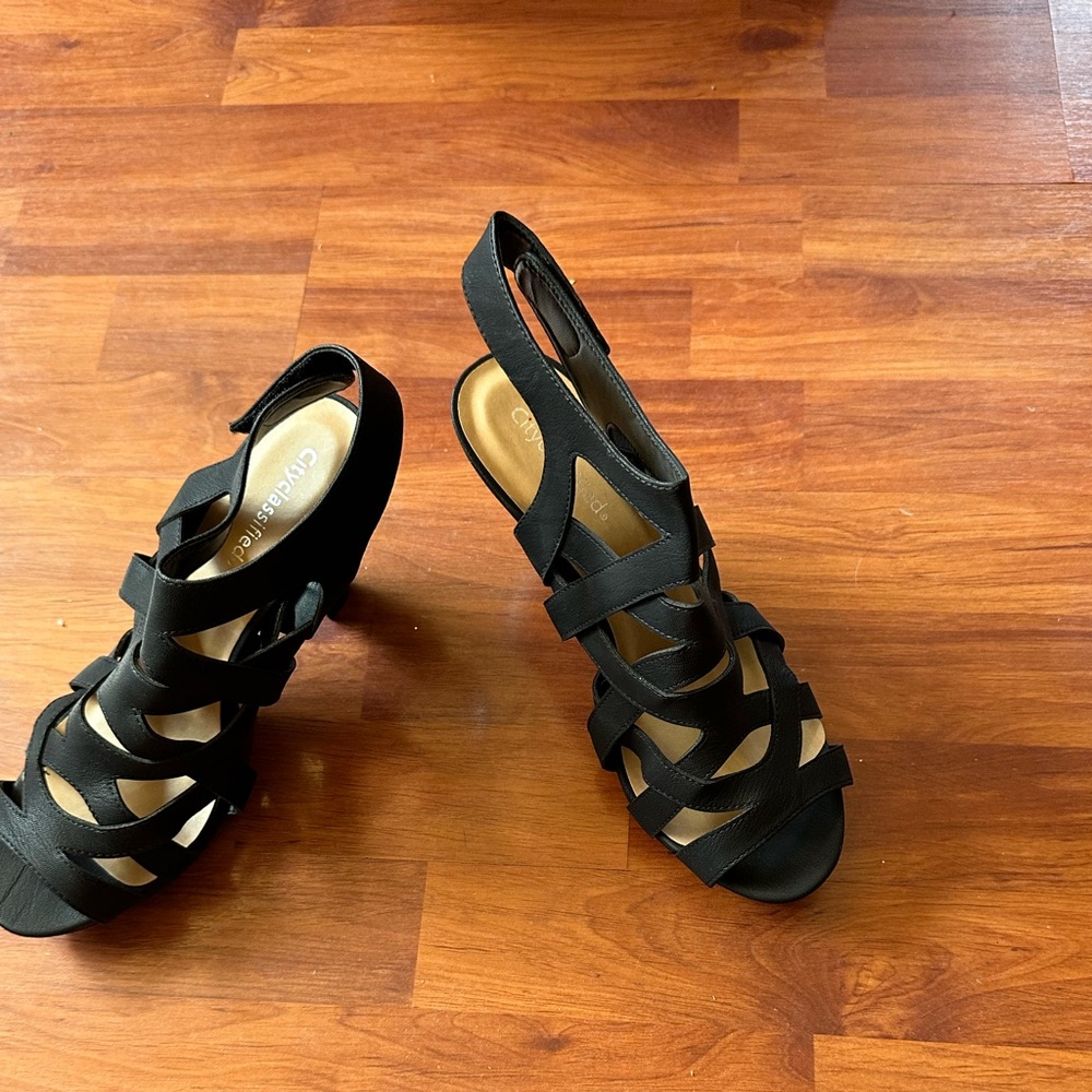 Black Straps